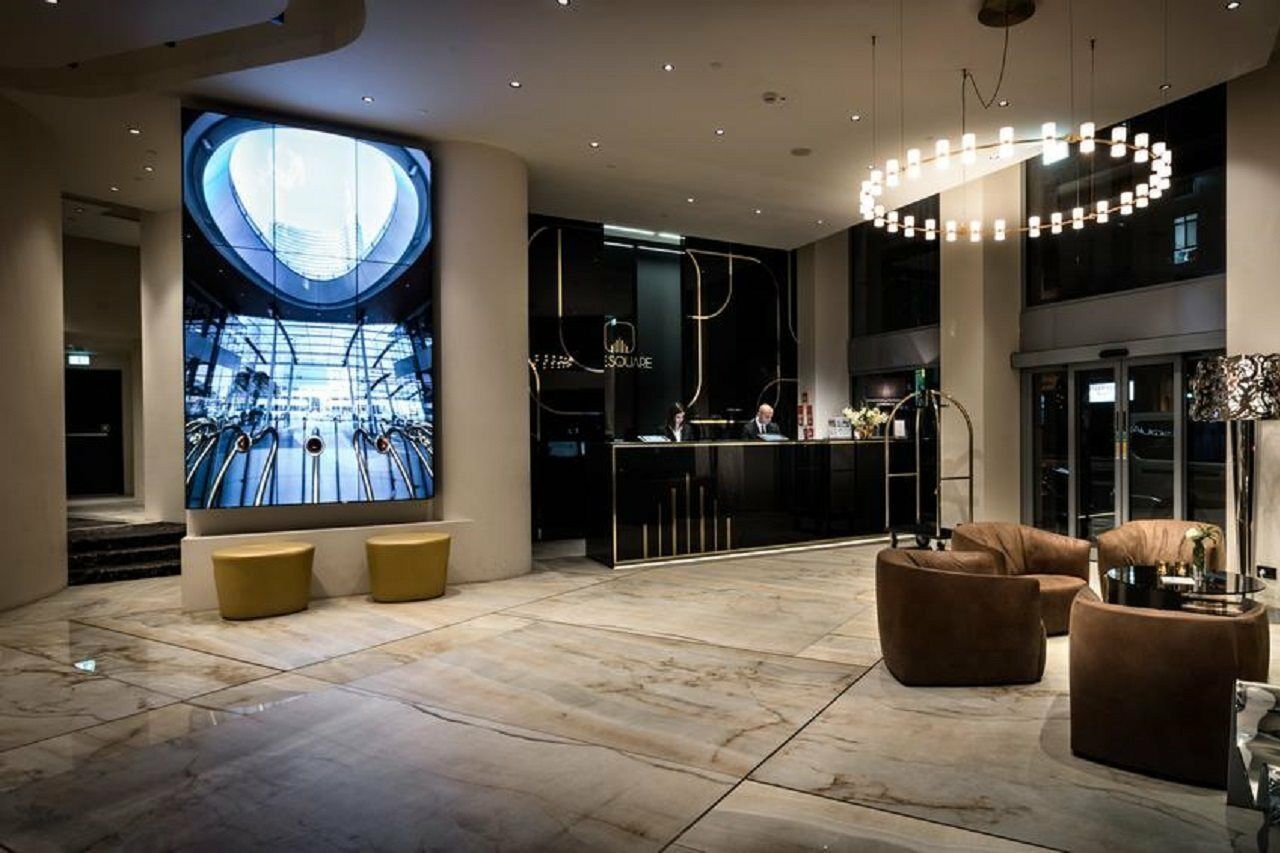 The Square Duomo - Preferred & Hotel Milán